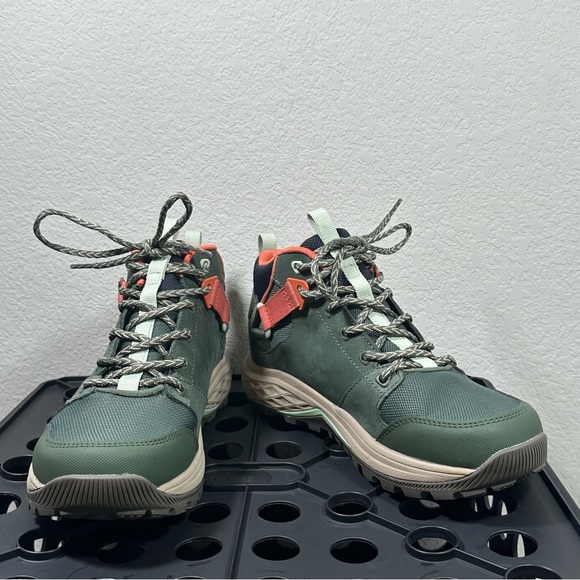NEW TEVA THYME Green Grandview GORE-TEX GTX Vibram Megagrip Hiking Boot 7.5 - Picture 3 of 13